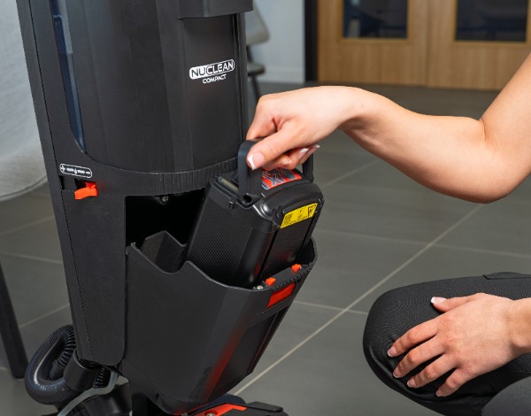 Nuclean Compact NCC220NX Scrubber dryer with 1 Battery